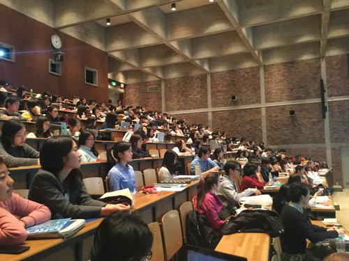 Students attending Professor Arredondo's lecture